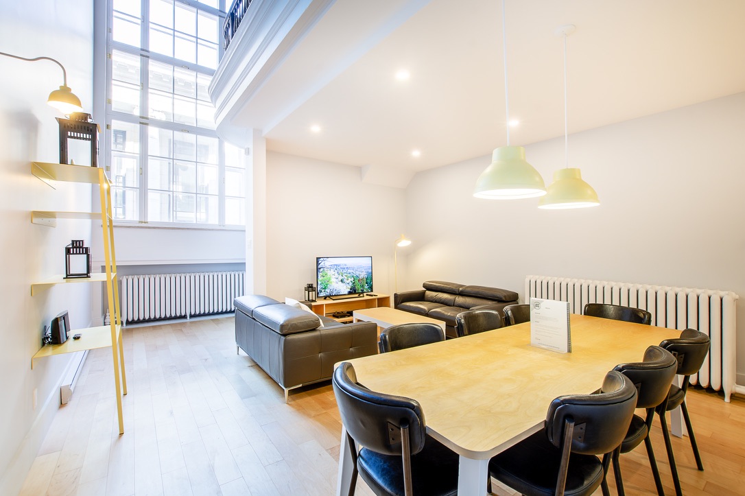 301A8515-D833-4730-BBED-C98FE627853D_1_105_c